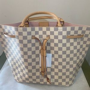 RARE AUTHENTIC Louis Vuitton Damier Azur Girolata w/ strap